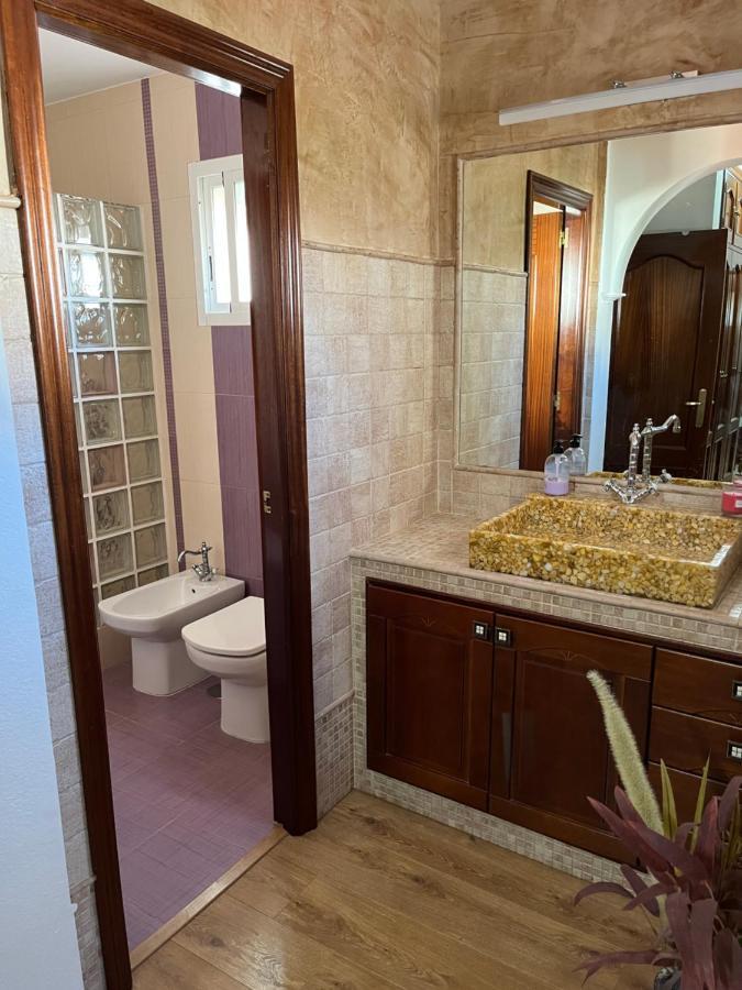 Casa Con Piscina Cerca De Sevilla Eksteriør billede